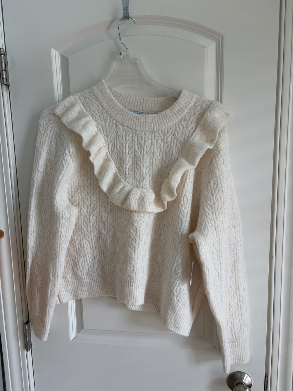 Old Navy Cream Ruffle Cable-Knit Crew Sweater NWT